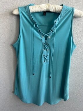 White House Black Market Lace Up T shirt